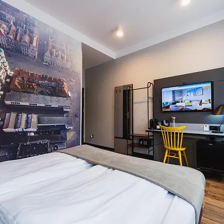 Wozna 11 Stare 3* 포즈난