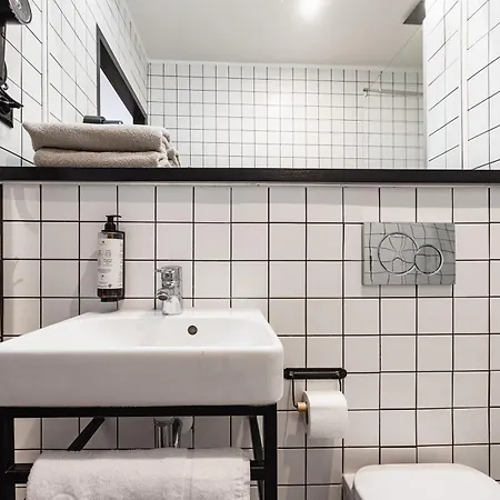 Wozna 11 Stare 3* 포즈난